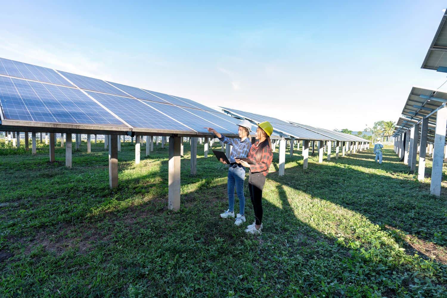 The Bright Side of Power: Advantages of Solar Energy 